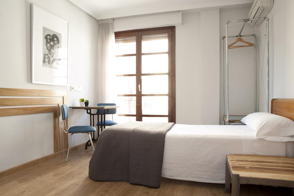 Apartamentos Sabinas Don Jaime Zaragoza Ruang foto