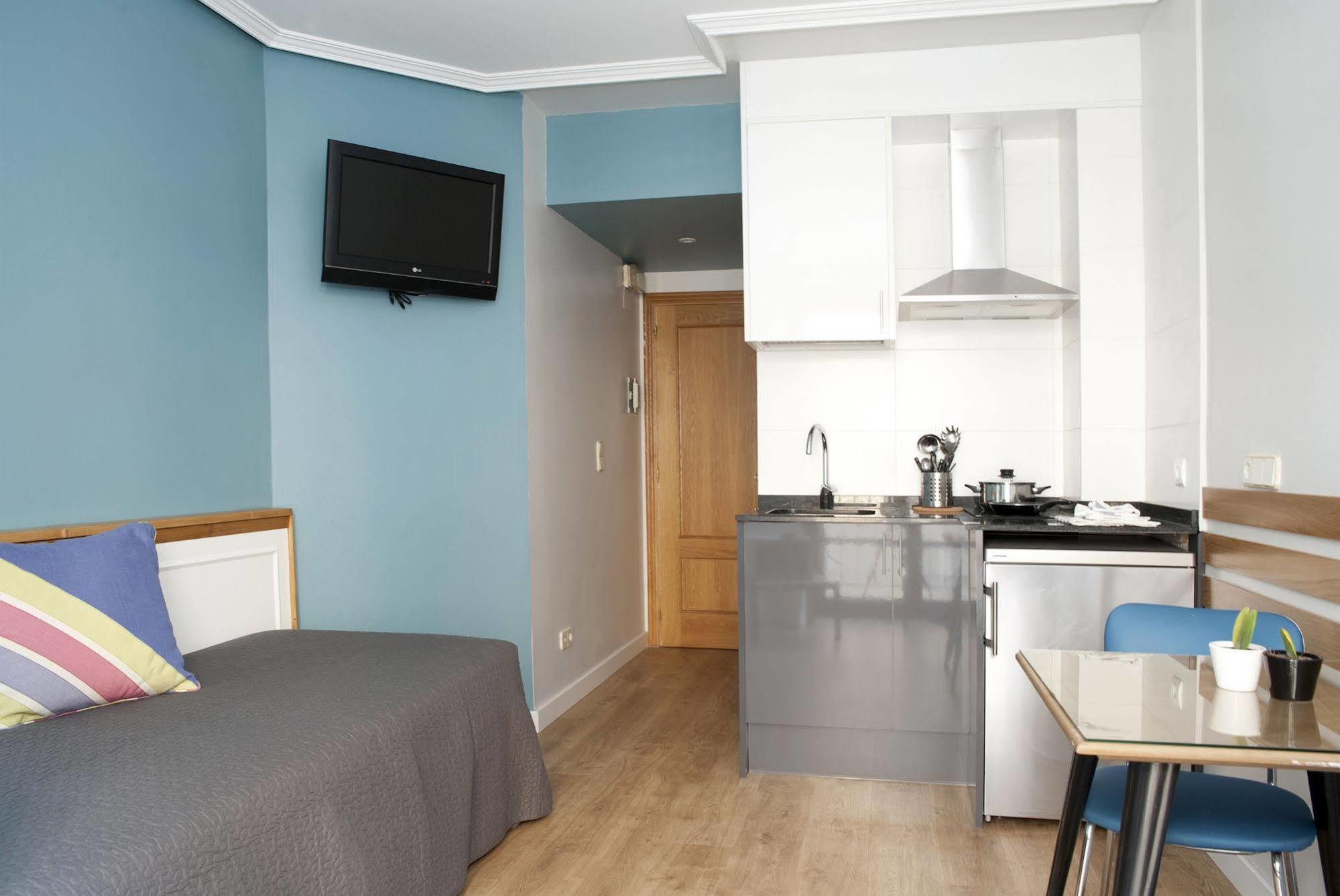 Apartamentos Sabinas Don Jaime Zaragoza Bagian luar foto